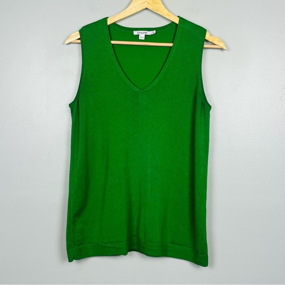 Chico’s green rayon poly knit sleeveless v-neck pullover sweater vest, small.